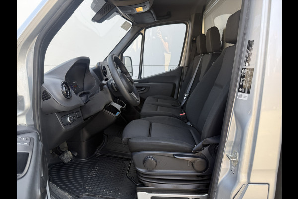 Mercedes-Benz Sprinter 317 1.9 CDI Automaat Bakwagen Laadklep Cruise Control Climate Control Meubelbak Koffer