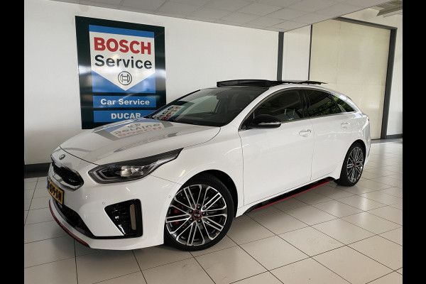 Kia ProCeed 1.6 T-GDI GT 205 PK Panoramadak /JBL Sound / stuur/stoelverw /elec achterklep /Elec stoel met geheugen