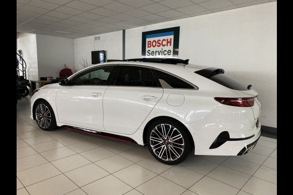 Kia ProCeed 1.6 T-GDI GT 205 PK Panoramadak /JBL Sound / stuur/stoelverw /elec achterklep /Elec stoel met geheugen