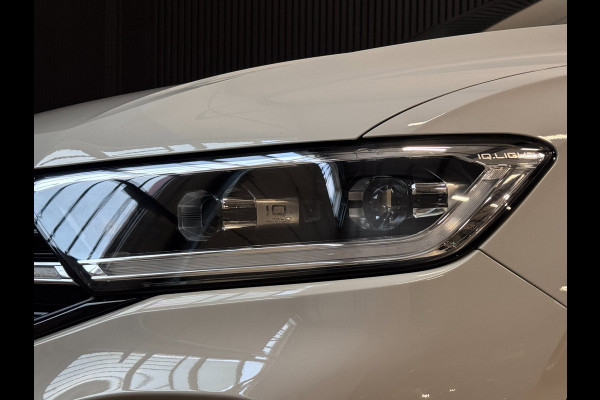 Volkswagen T-Roc 2.0 TSI 4Motion 3X R-LINE | PANO | IQ LIGHT | BEATS | VOL!