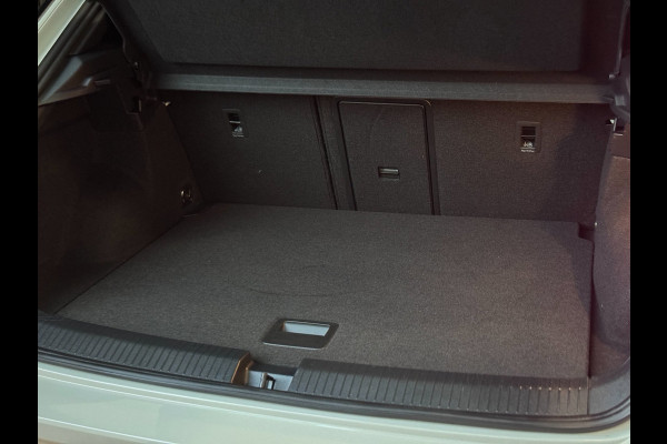 Volkswagen T-Roc 2.0 TSI 4Motion 3X R-LINE | PANO | IQ LIGHT | BEATS | VOL!