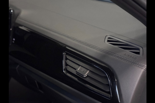 Volkswagen T-Roc 2.0 TSI 4Motion 3X R-LINE | PANO | IQ LIGHT | BEATS | VOL!