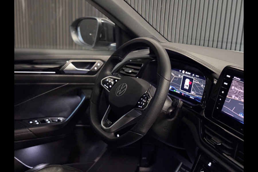 Volkswagen T-Roc 2.0 TSI 4Motion 3X R-LINE | PANO | IQ LIGHT | BEATS | VOL!