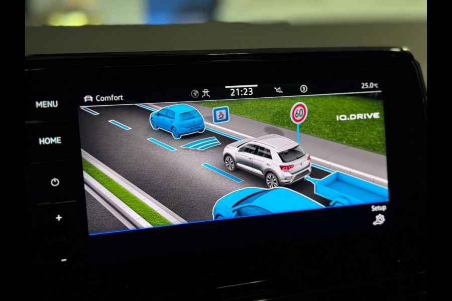 Volkswagen T-Roc 2.0 TSI 4Motion 3X R-LINE | PANO | IQ LIGHT | BEATS | VOL!