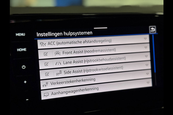 Volkswagen T-Roc 2.0 TSI 4Motion 3X R-LINE | PANO | IQ LIGHT | BEATS | VOL!