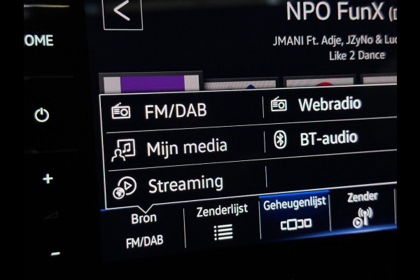 Volkswagen T-Roc 2.0 TSI 4Motion 3X R-LINE | PANO | IQ LIGHT | BEATS | VOL!