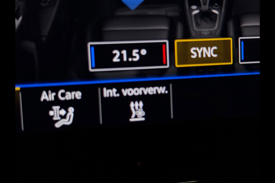 Volkswagen T-Roc 2.0 TSI 4Motion 3X R-LINE | PANO | IQ LIGHT | BEATS | VOL!