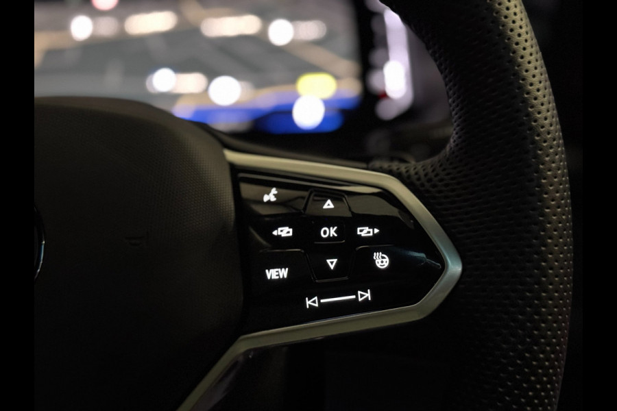 Volkswagen T-Roc 2.0 TSI 4Motion 3X R-LINE | PANO | IQ LIGHT | BEATS | VOL!