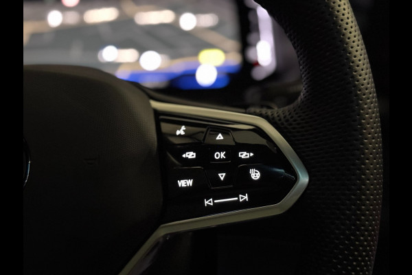 Volkswagen T-Roc 2.0 TSI 4Motion 3X R-LINE | PANO | IQ LIGHT | BEATS | VOL!