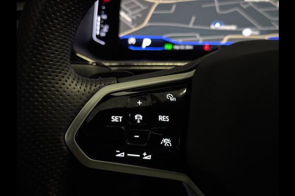 Volkswagen T-Roc 2.0 TSI 4Motion 3X R-LINE | PANO | IQ LIGHT | BEATS | VOL!