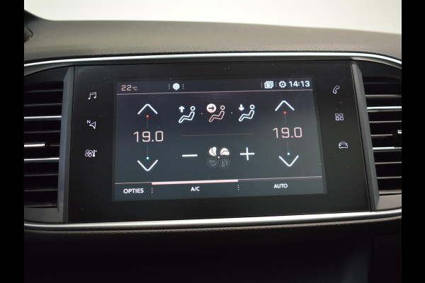 Peugeot 308 1.2 PureTech Allure | 130pk | Panoramadak | Trekhaak | Climate Control | Parkeersensoren |