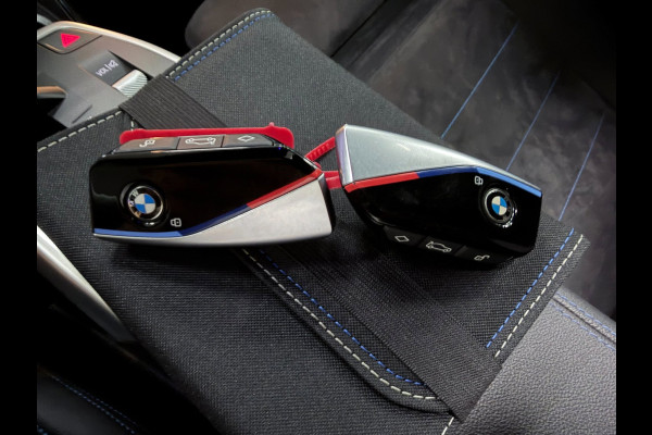 BMW X1 XDrive30e M-SPORT 327PK PANO/LEDER/H-KARDON/MASSAGE/M-STOELEN/DAB/CARPLAY//