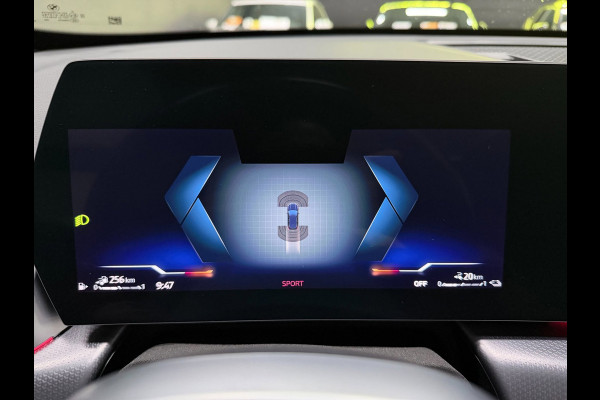 BMW X1 XDrive30e M-SPORT 327PK PANO/LEDER/H-KARDON/MASSAGE/M-STOELEN/DAB/CARPLAY//