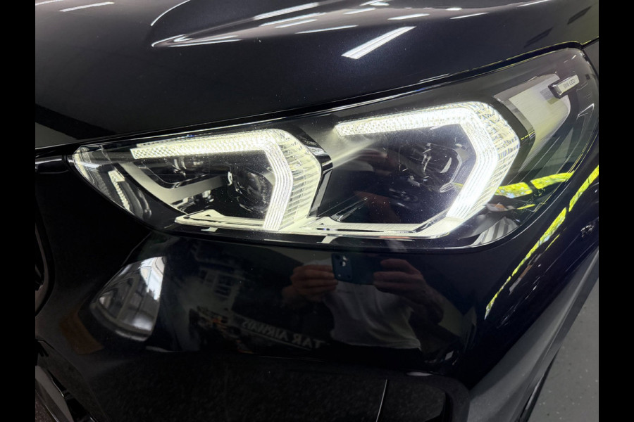 BMW X1 XDrive30e M-SPORT 327PK PANO/LEDER/H-KARDON/MASSAGE/M-STOELEN/DAB/CARPLAY//