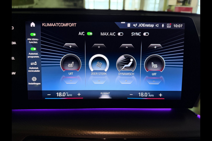 BMW X1 XDrive30e M-SPORT 327PK PANO/LEDER/H-KARDON/MASSAGE/M-STOELEN/DAB/CARPLAY//