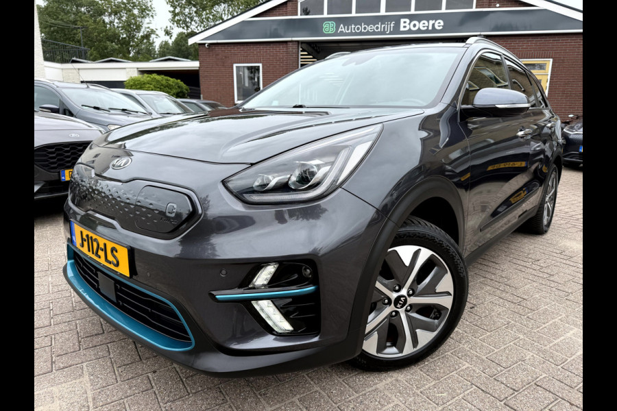 Kia e-Niro ExecutiveLine 64 kWh SOH 94.7%, Trekhaak, App Connect, Leer, Camera, Stoel/Stuur Verwarming
