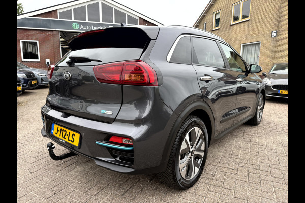 Kia e-Niro ExecutiveLine 64 kWh SOH 94.7%, Trekhaak, App Connect, Leer, Camera, Stoel/Stuur Verwarming