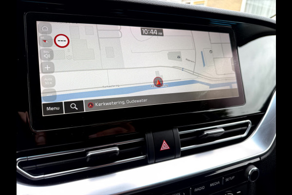 Kia e-Niro ExecutiveLine 64 kWh SOH 94.7%, Trekhaak, App Connect, Leer, Camera, Stoel/Stuur Verwarming