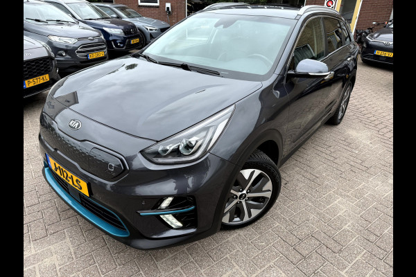 Kia e-Niro ExecutiveLine 64 kWh SOH 94.7%, Trekhaak, App Connect, Leer, Camera, Stoel/Stuur Verwarming
