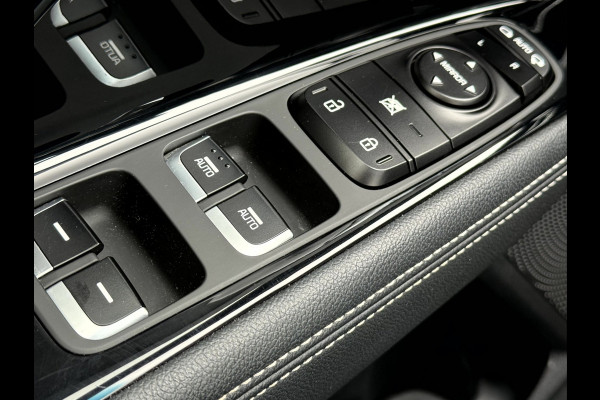 Kia e-Niro ExecutiveLine 64 kWh SOH 94.7%, Trekhaak, App Connect, Leer, Camera, Stoel/Stuur Verwarming