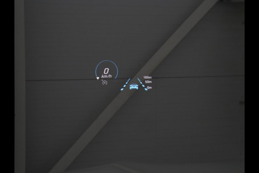 Mercedes-Benz GLA 200 AMG Line | Panoramadak | Trekhaak | Head up | Panoramadak | Trekhaak | Head up | Memory | Camera | Park assist | Sfeerverlichting | Full LED | Half Leder | Stoelverwarming | Cruise control | Carplay