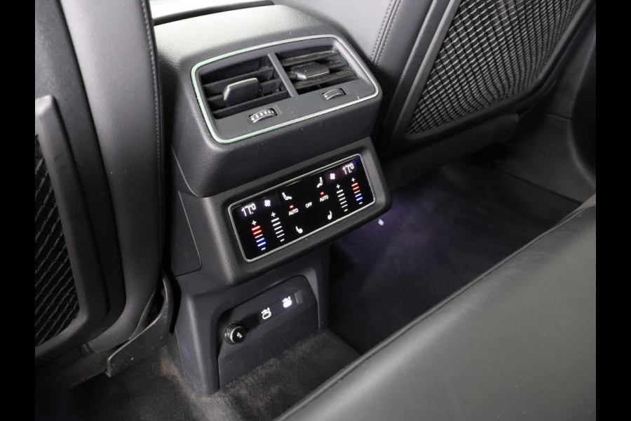 Audi e-tron Sportback 55 Quattro S Edition 95 kWh | Matrix LED koplampen | 360° Camera | Digitale Buitenspiegels | Bang & Olufsen Premium Sound |