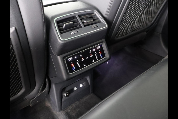 Audi e-tron Sportback 55 Quattro S Edition 95 kWh | Matrix LED koplampen | 360° Camera | Digitale Buitenspiegels | Bang & Olufsen Premium Sound |