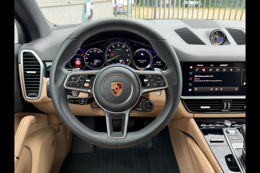 Porsche Cayenne 3.0 E-HYBRID Platinum Edtion