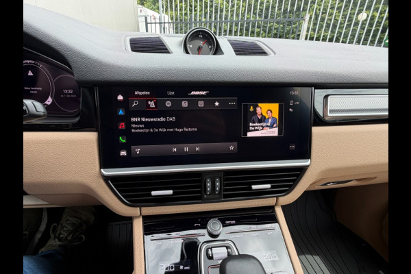 Porsche Cayenne 3.0 E-HYBRID Platinum Edtion