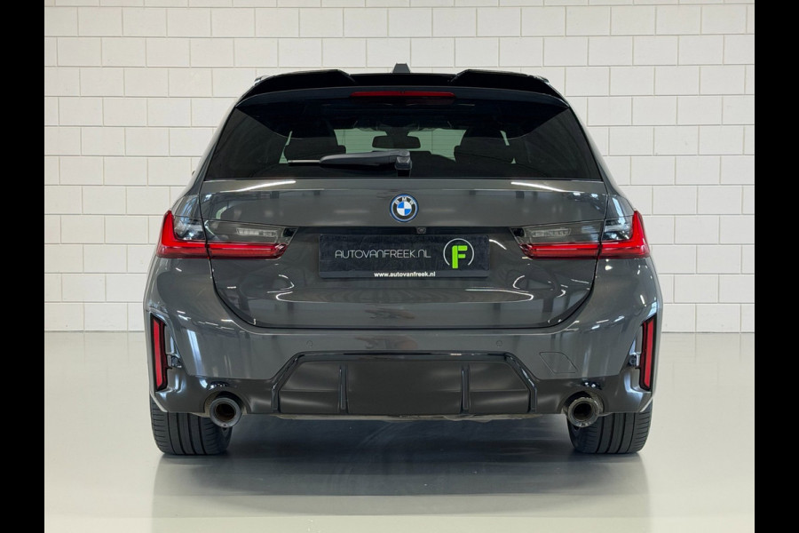 BMW 3 Serie Touring 330e xDrive High Executive M Sport Performance | PANO | H/K | DRAVIT | ACC | TREKHAAK | DEALER | 1E EIG