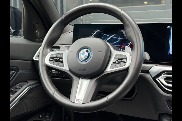 BMW 3 Serie Touring 330e xDrive High Executive M Sport Performance | PANO | H/K | DRAVIT | ACC | TREKHAAK | DEALER | 1E EIG