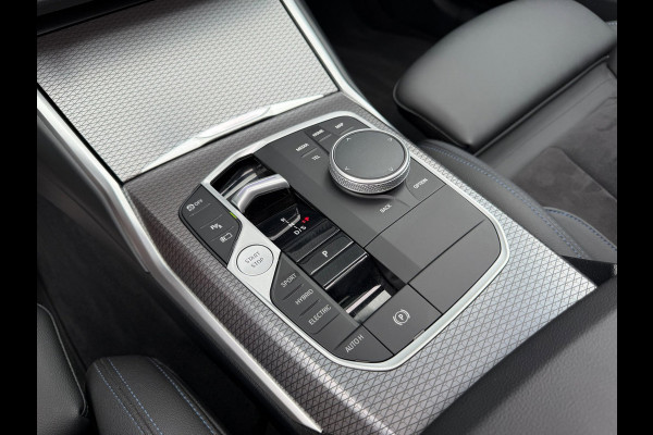 BMW 3 Serie Touring 330e xDrive High Executive M Sport Performance | PANO | H/K | DRAVIT | ACC | TREKHAAK | DEALER | 1E EIG