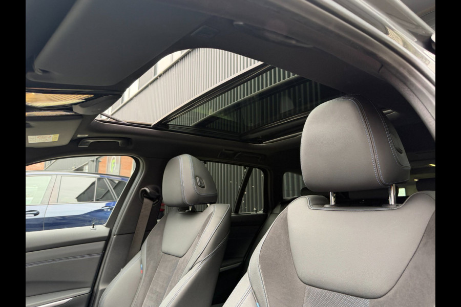 BMW 3 Serie Touring 330e xDrive High Executive M Sport Performance | PANO | H/K | DRAVIT | ACC | TREKHAAK | DEALER | 1E EIG