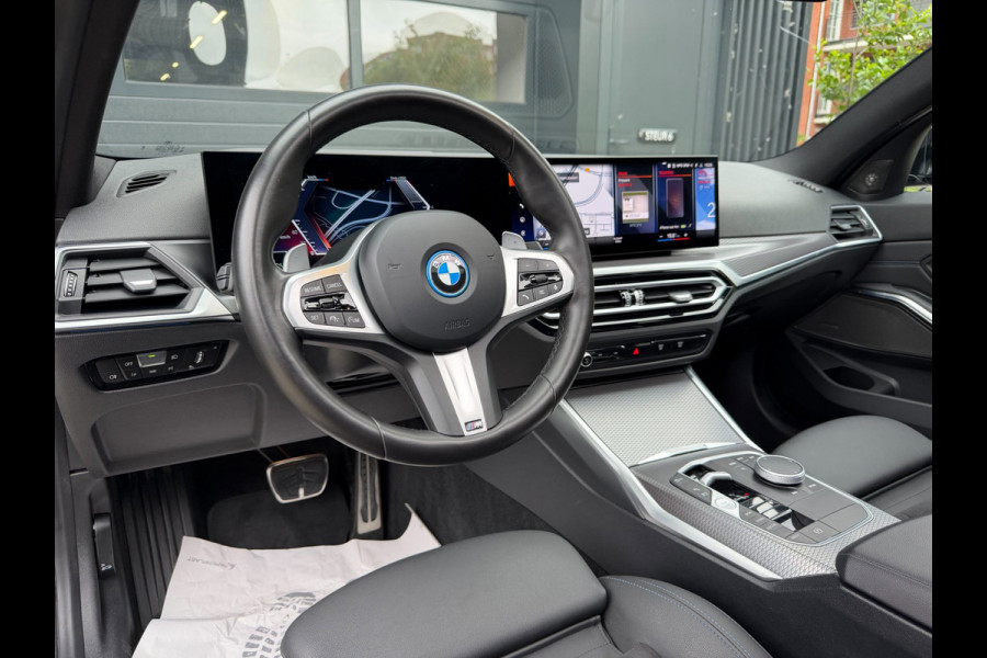 BMW 3 Serie Touring 330e xDrive High Executive M Sport Performance | PANO | H/K | DRAVIT | ACC | TREKHAAK | DEALER | 1E EIG