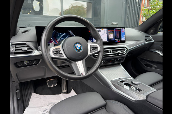 BMW 3 Serie Touring 330e xDrive High Executive M Sport Performance | PANO | H/K | DRAVIT | ACC | TREKHAAK | DEALER | 1E EIG