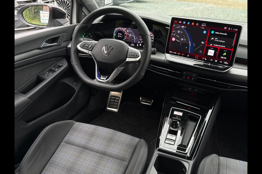 Volkswagen Golf GTE 1.5 eHybrid [PHEV] 272PK SPORT 360°CAMERA/NAVI/HEADS-UP