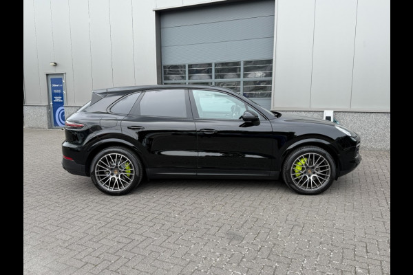 Porsche Cayenne 3.0 E-HYBRID Platinum Edtion