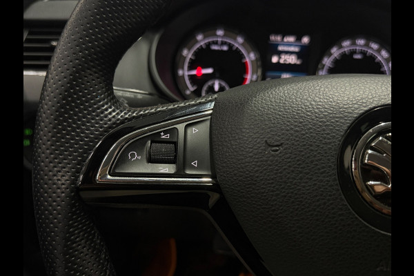 Škoda Octavia Combi 1.0 TSI Sportline Business | NAP | Keyless | Cruise Control | Stoelverwarming | Camera | Canton