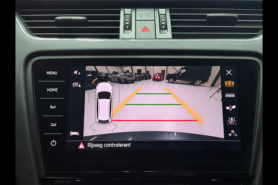 Škoda Octavia Combi 1.0 TSI Sportline Business | NAP | Keyless | Cruise Control | Stoelverwarming | Camera | Canton