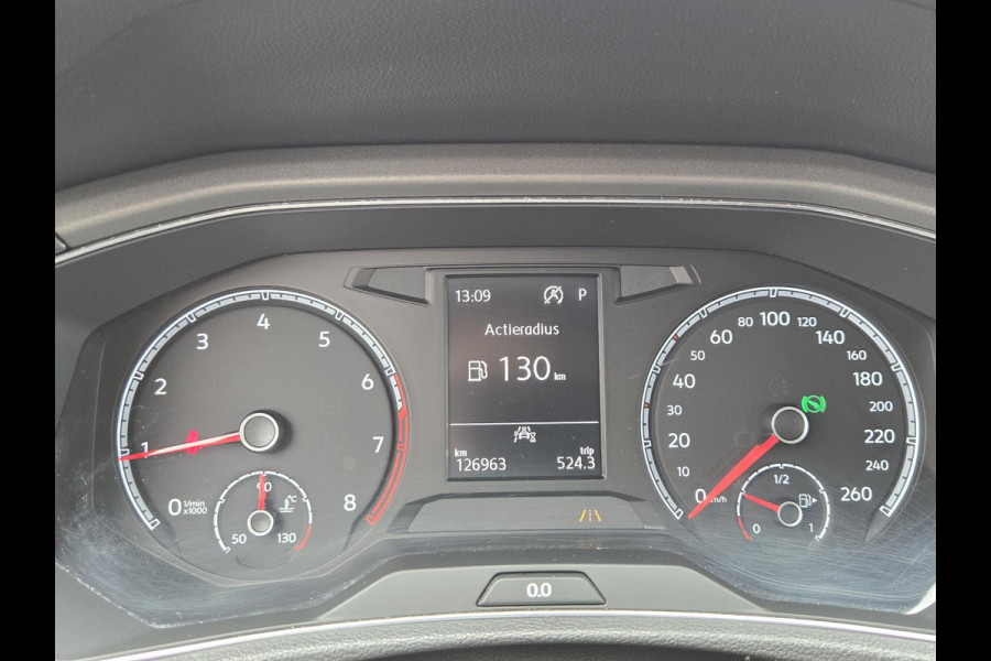Volkswagen T-Roc 1.5 TSI Style Business | Automaat| Trekhaak| Keyless entry| Full LED|