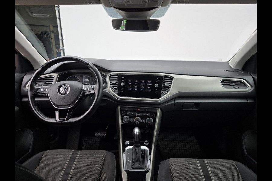 Volkswagen T-Roc 1.5 TSI Style Business | Automaat| Trekhaak| Keyless entry| Full LED|