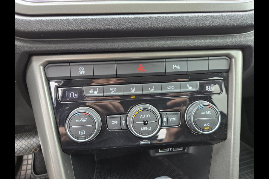 Volkswagen T-Roc 1.5 TSI Style Business | Automaat| Trekhaak| Keyless entry| Full LED|
