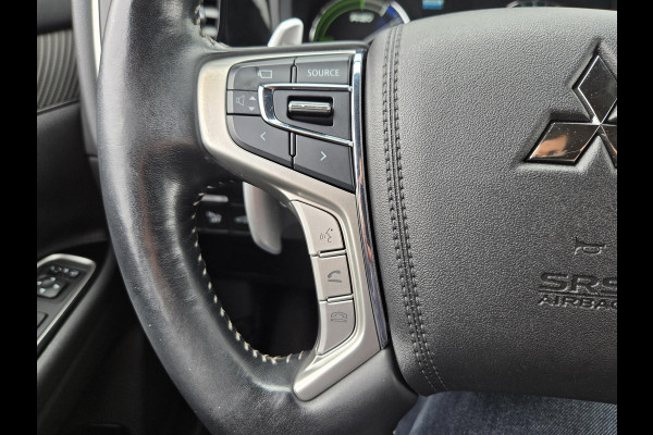 Mitsubishi Outlander 2.4 PHEV Intense S | Dealeronderhouden| Metallic Wit | Trekhaak 1500KG|