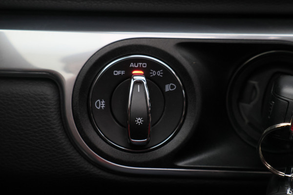 Porsche 718 Boxster 2.0 T Camera, Navigatie, Stoelverwarming, Xenon, PDC