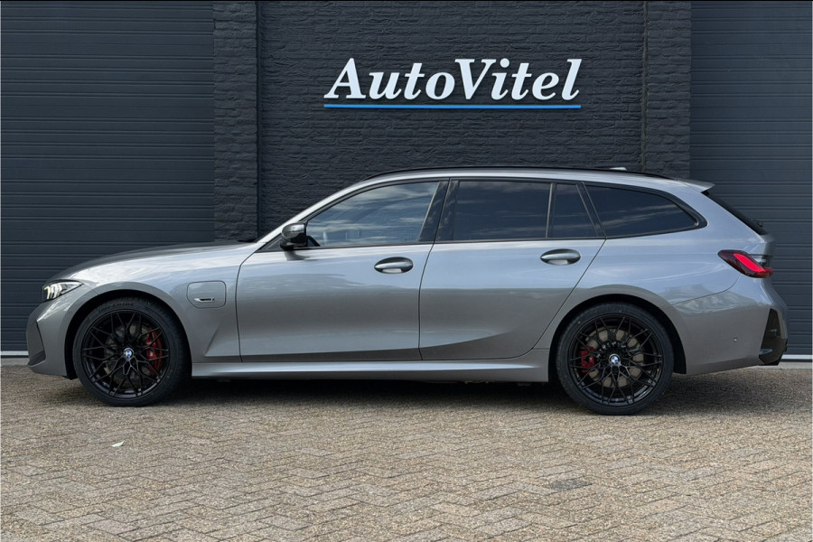 BMW 3 Serie Touring 330e M-Sport Pro | Widescreen | Memory | Camera | Laserlight | Adaptive Cruise