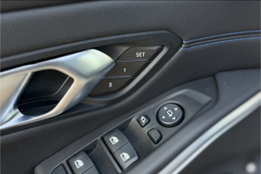 BMW 3 Serie Touring 330e M-Sport Pro | Widescreen | Memory | Camera | Laserlight | Adaptive Cruise
