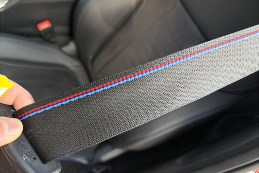 BMW 3 Serie Touring 330e M-Sport Pro | Widescreen | Memory | Camera | Laserlight | Adaptive Cruise