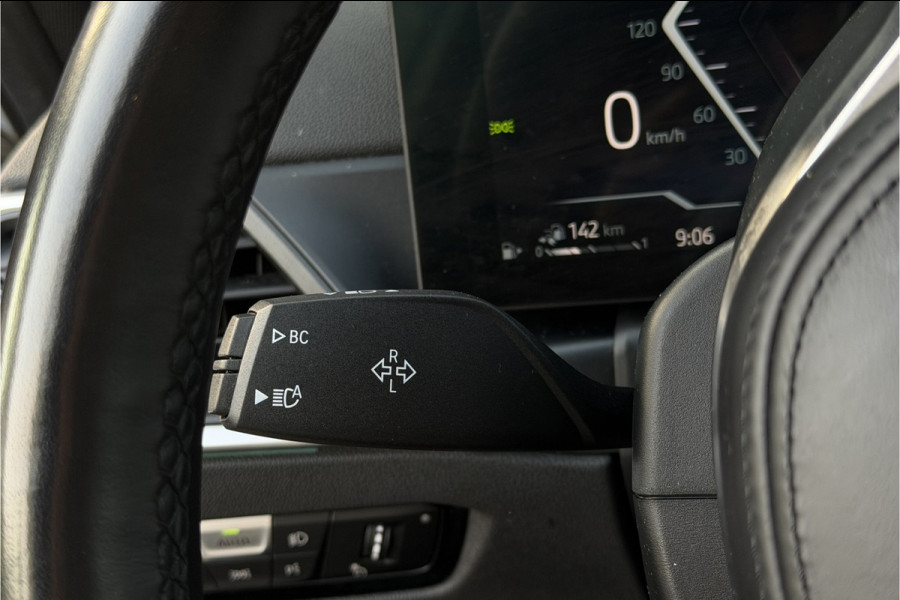 BMW 3 Serie Touring 330e M-Sport Pro | Widescreen | Memory | Camera | Laserlight | Adaptive Cruise