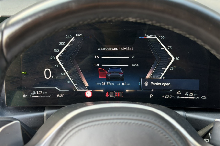 BMW 3 Serie Touring 330e M-Sport Pro | Widescreen | Memory | Camera | Laserlight | Adaptive Cruise