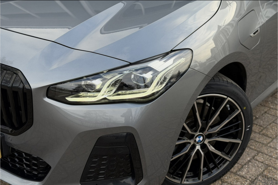 BMW 2 Serie 230e xDrive 326 PK M-Sport | Panodak | Head-up | Memory | Harman Kardon | Comfort Access